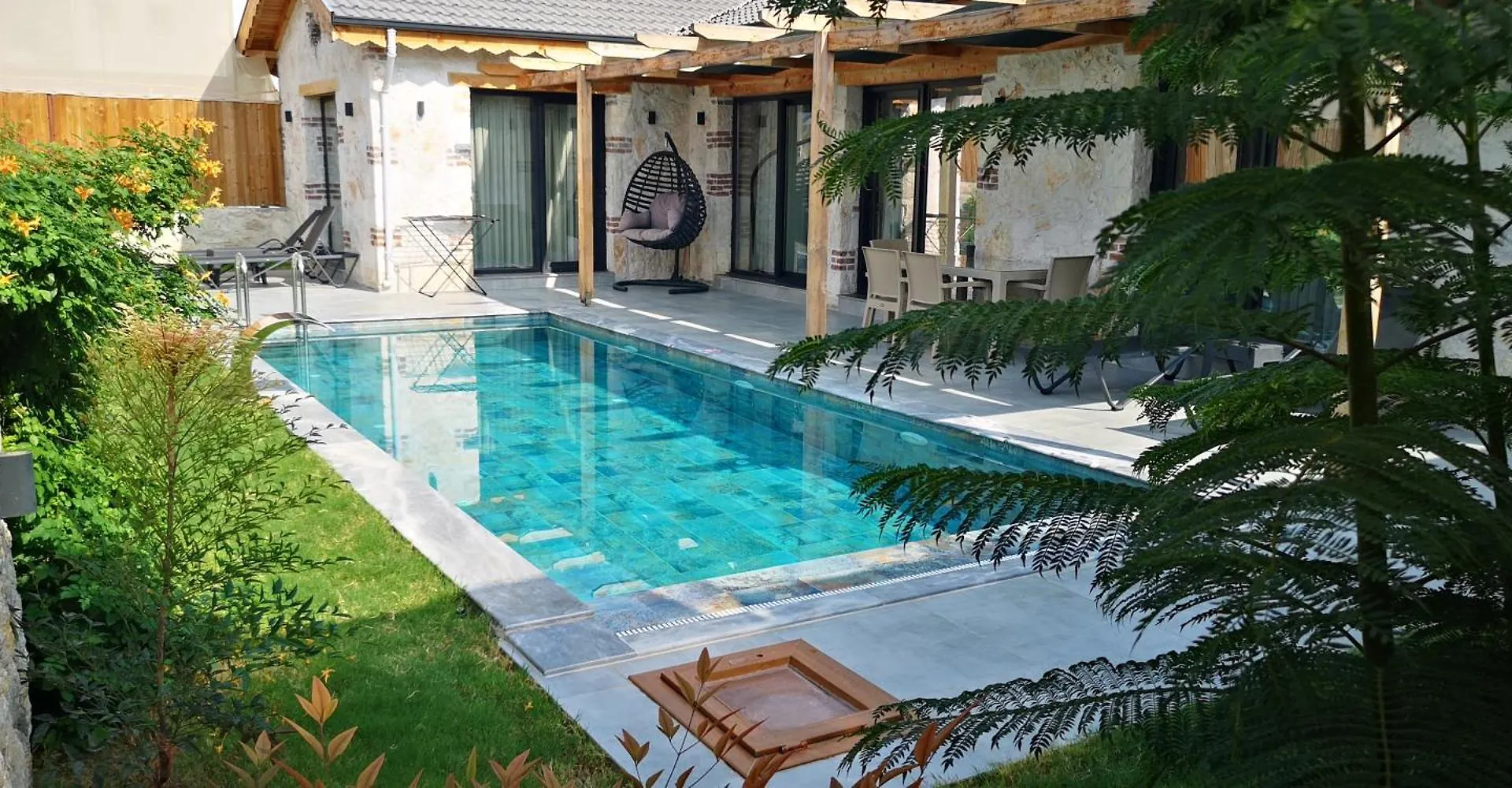 Mugla Fethiye Stone Daylight Villa 1 contacts